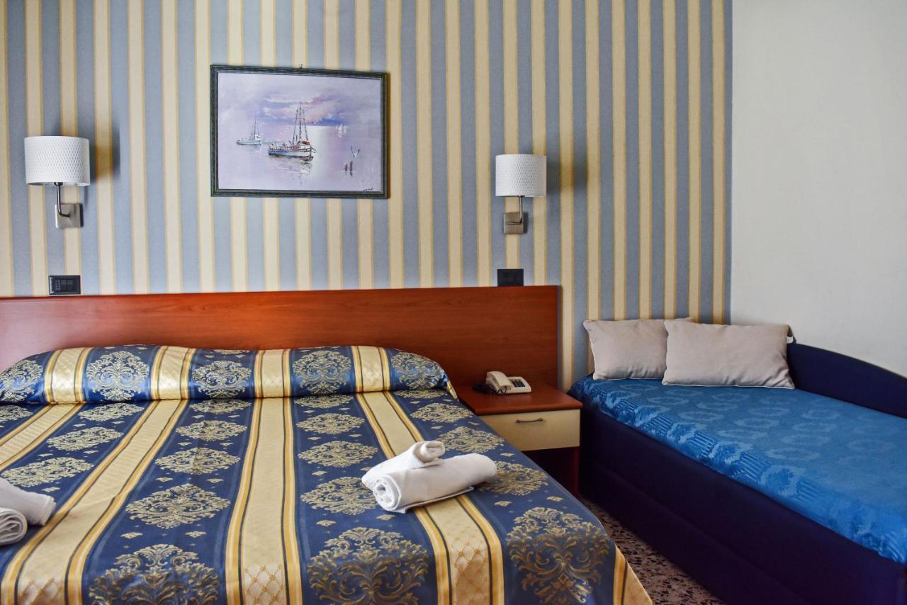 Hotel Dear ريميني المظهر الخارجي الصورة